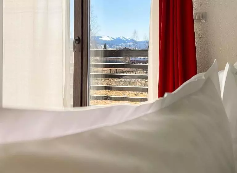 پانسیون Chalet Deluț