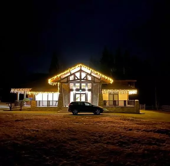 پانسیون Chalet Deluț
