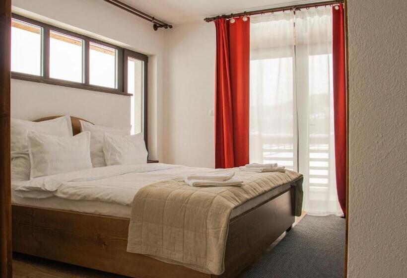 پانسیون Chalet Deluț