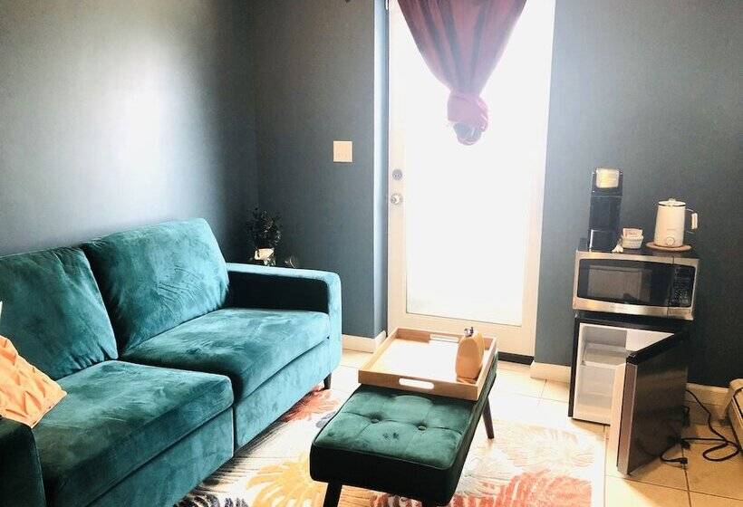 ペンション Peekskill Guesthouse