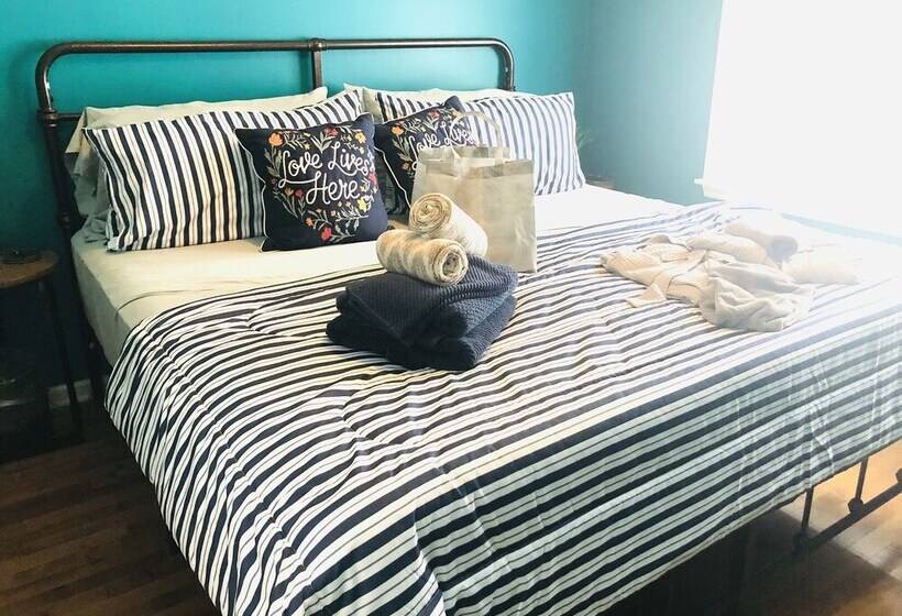 ペンション Peekskill Guesthouse