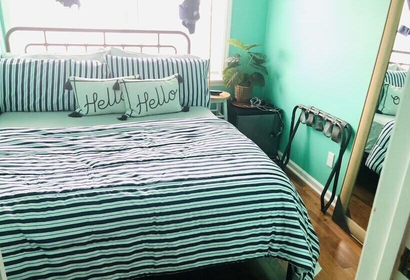 ペンション Peekskill Guesthouse