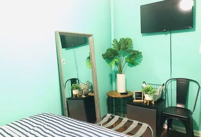 ペンション Peekskill Guesthouse
