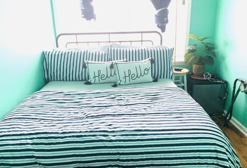 ペンション Peekskill Guesthouse