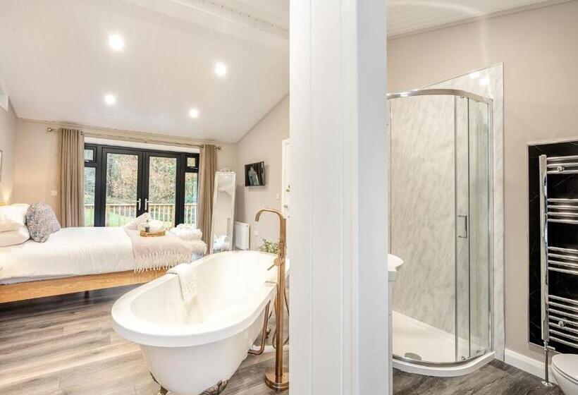 Resort Charlesworth Lodges