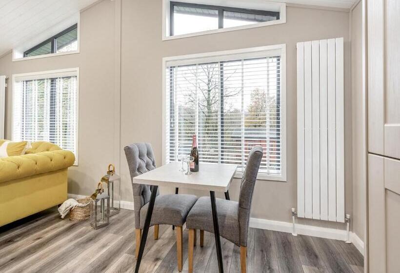 Resort Charlesworth Lodges