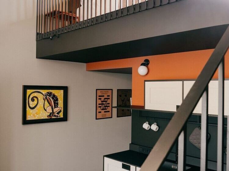 Weltwien Luxury Art Apartments & Free Parking