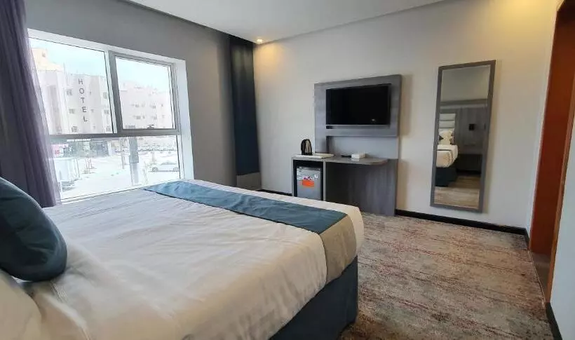 شركة الصنوبرة الفندقية فندق Pine In