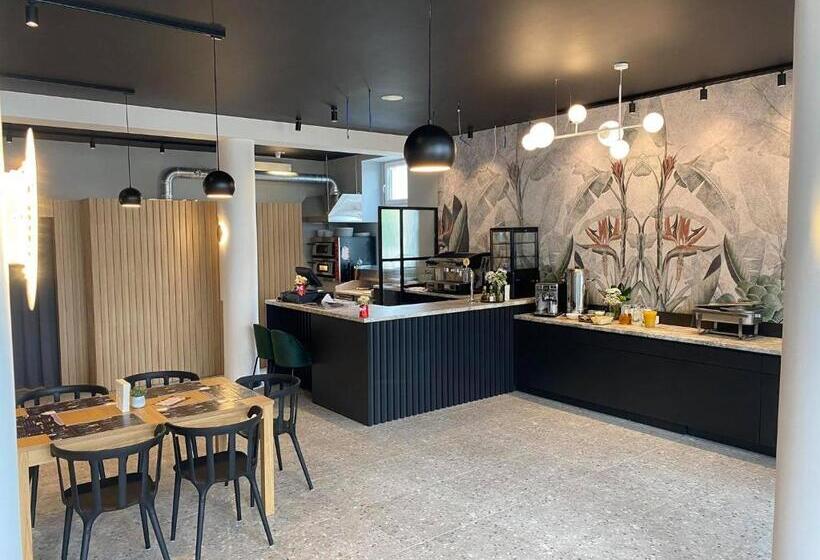 فندق صغير Siechnice Noclegi