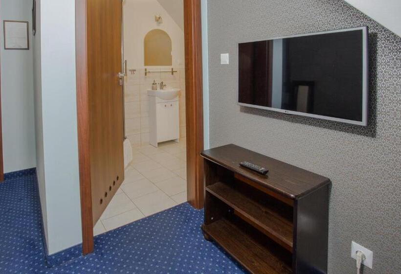 فندق صغير Zajazd Drogorad Restauracja I Noclegi