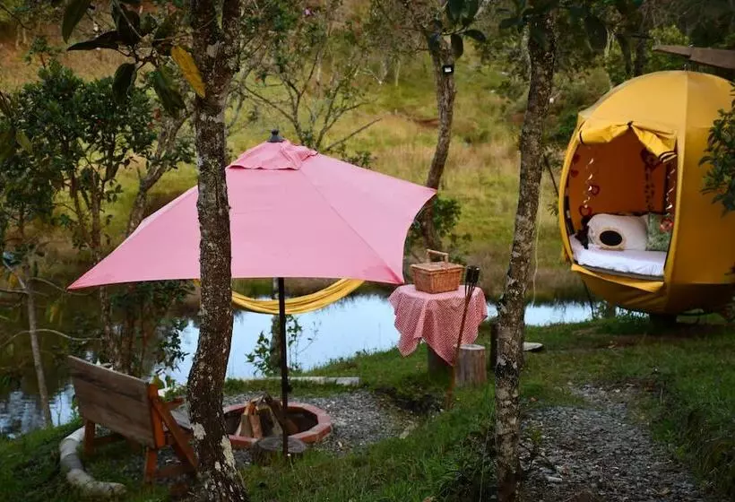 ホテル Glamping Ancestros Ecoparque