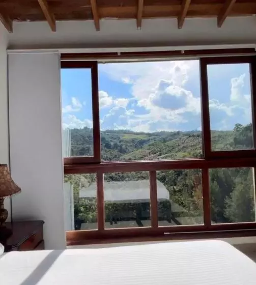 ホテル Glamping Ancestros Ecoparque