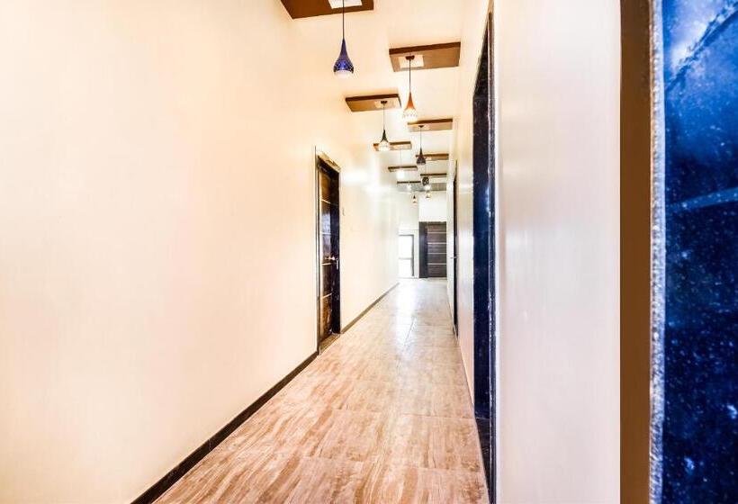 Hotel Oyo 65534  Nisarg