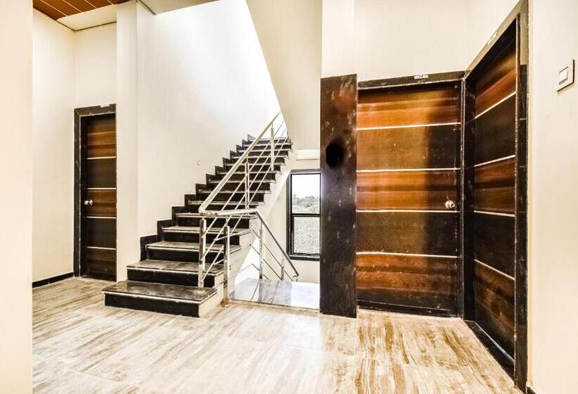 Hotel Oyo 65534  Nisarg