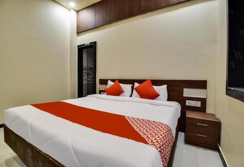 Hotel Oyo 65534  Nisarg