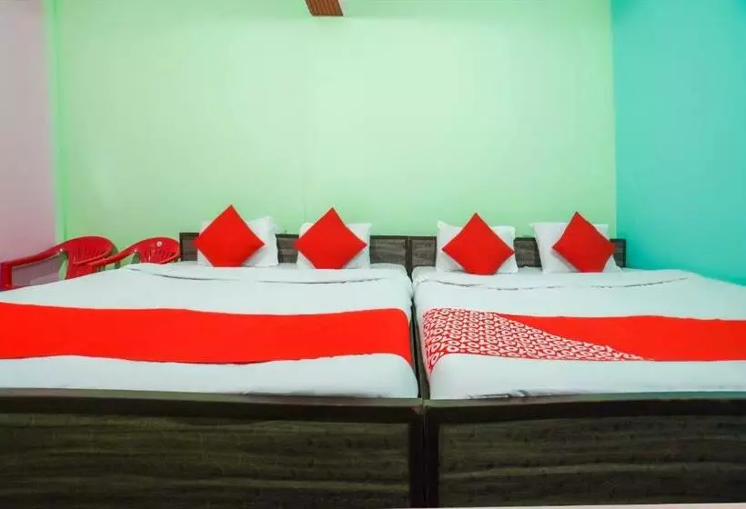 Hotelli Oyo 66014 The Rudralok
