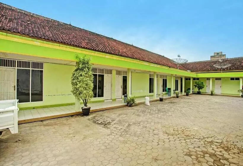 Hotelli Oyo 92097  Sejahtera Syariah