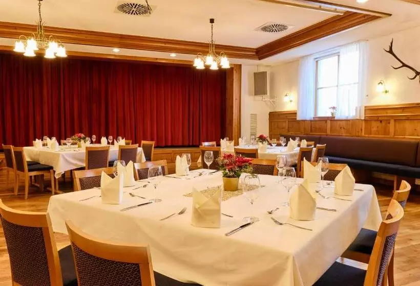 Hotelli Restaurant Waldhorn Holzgerlingen