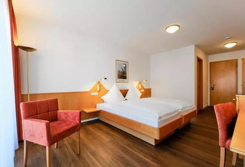 Hotelli Restaurant Waldhorn Holzgerlingen