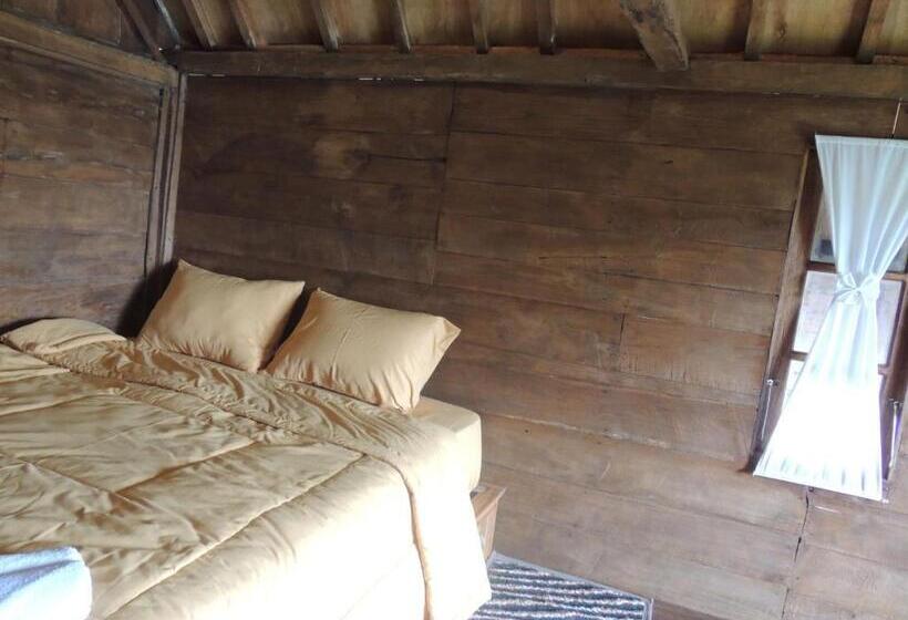 فندق Singgasana Villa & Resto