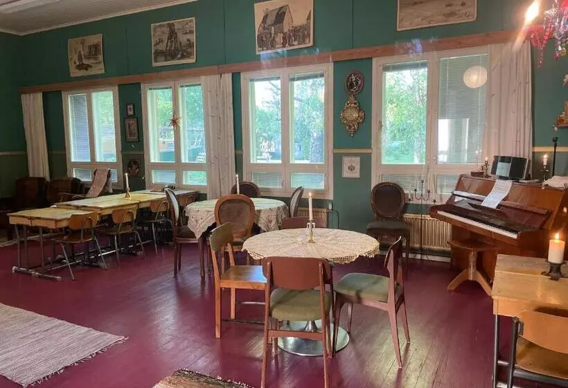 ベッドアンドブレックファースト Koulumäki