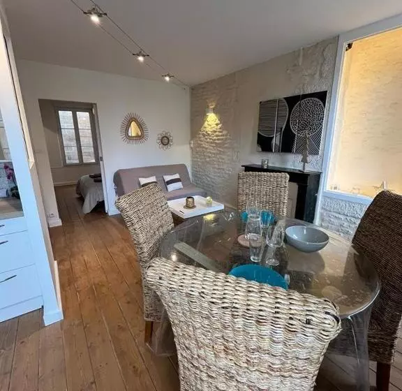 L Escale Niortaise   Centre Ville   10mn Gare   Wifi   Netflix