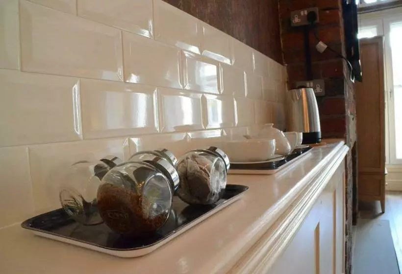 ペンション 43a Crown Street