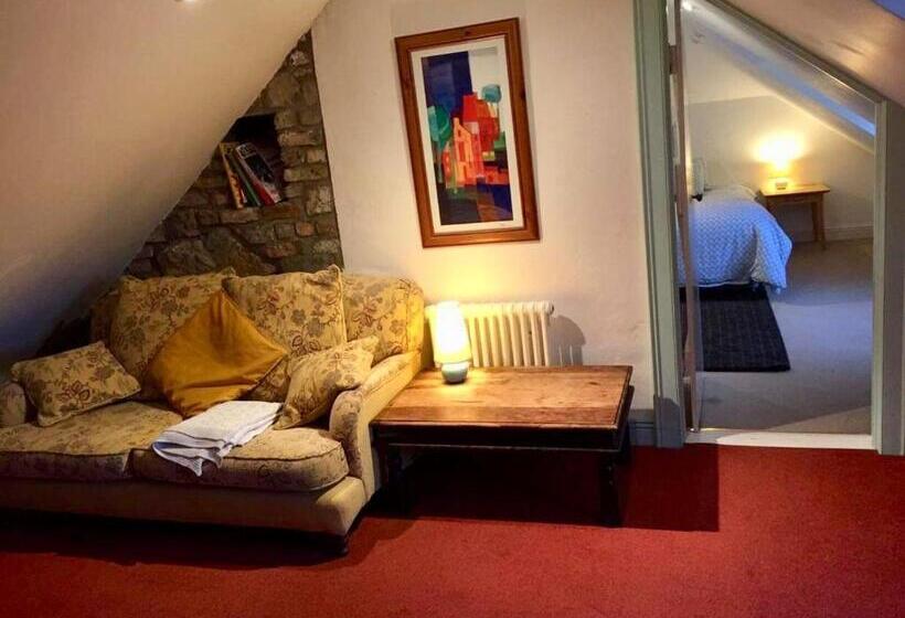 膳宿费 Ballyrider House Beautiful Triple Suite