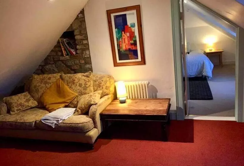ペンション Ballyrider House Beautiful Triple Suite
