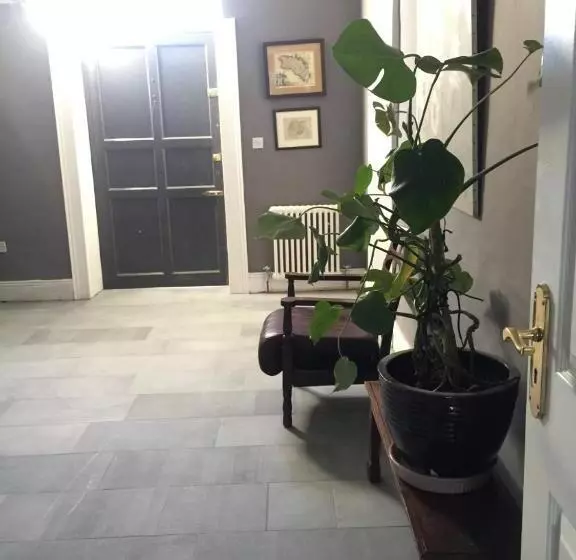 ペンション Ballyrider House Beautiful Triple Suite