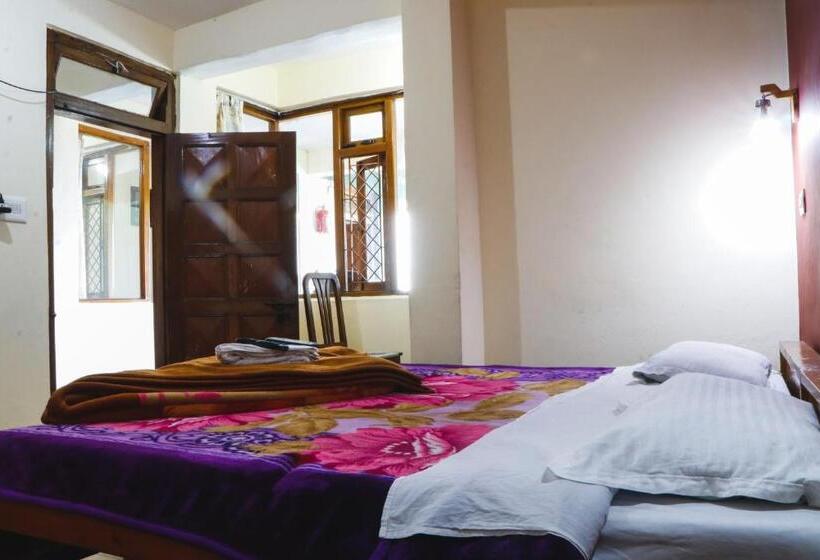 بنسيون Kailwood Guest House