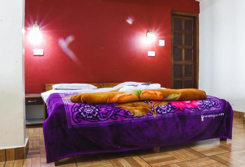 بنسيون Kailwood Guest House