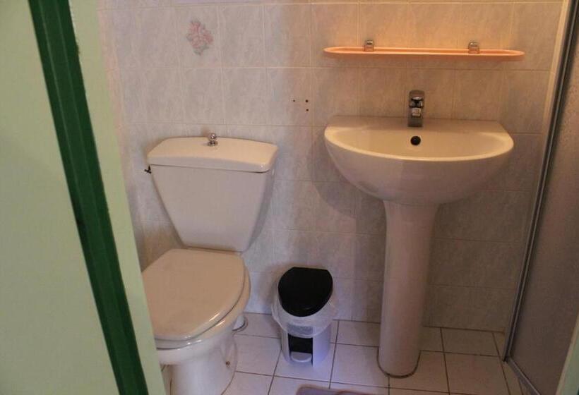 膳宿费 Les Morillons