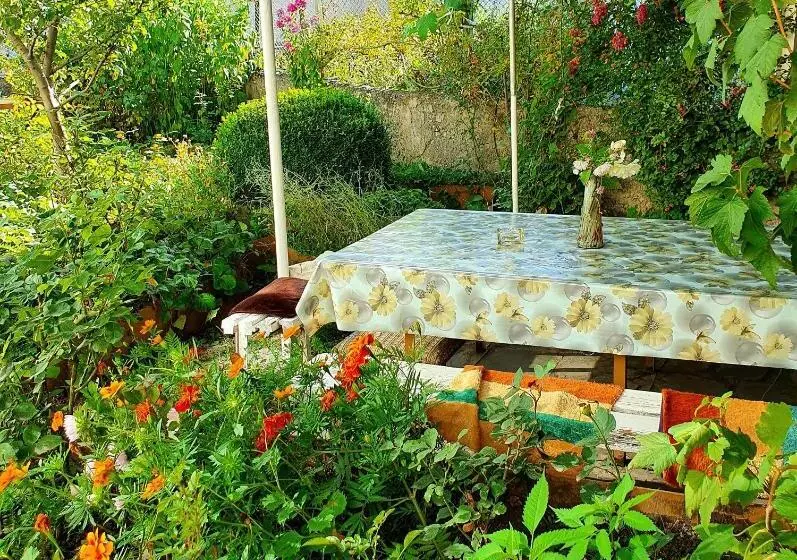 Majatalo Sunhome Stepanavan Guest House