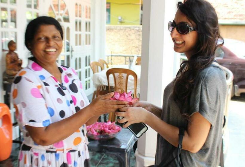 Pensão Tropical Colonial Retreat Minutes From The Beach