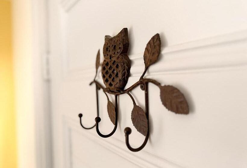 The Sunnyside Sisters Bed And Breakfast