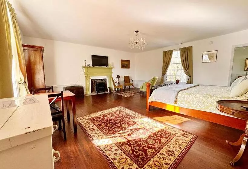 The Sunnyside Sisters Bed And Breakfast