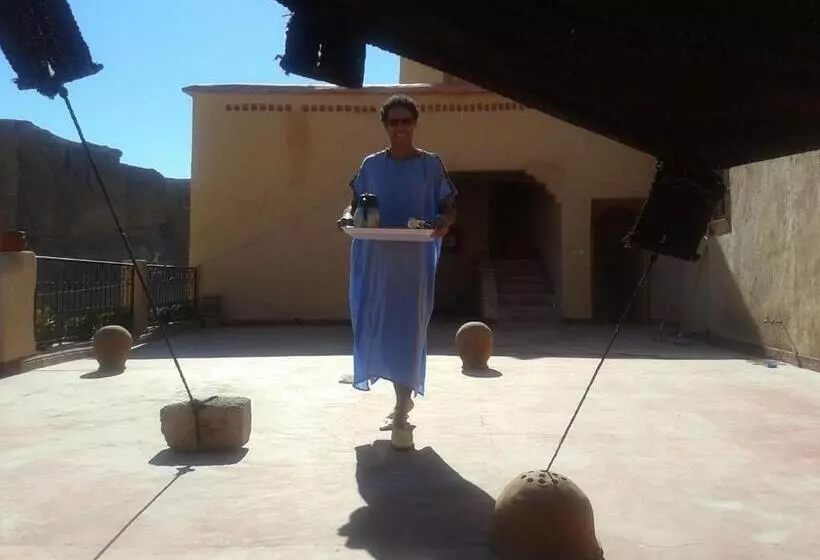 ユースホステル Kasbah Tinariwin