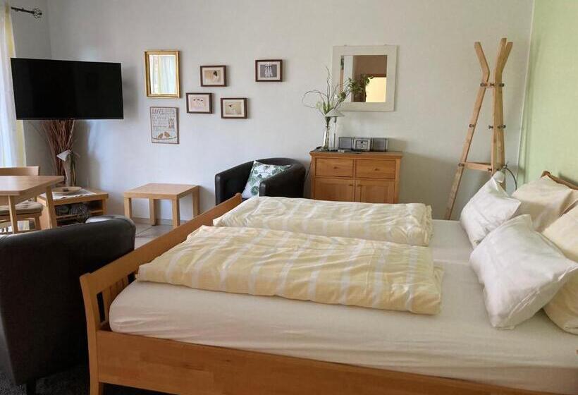 ユースホステル Landhaus Apartments