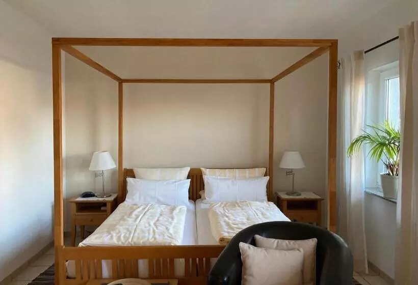 Retkeilymaja Landhaus Apartments