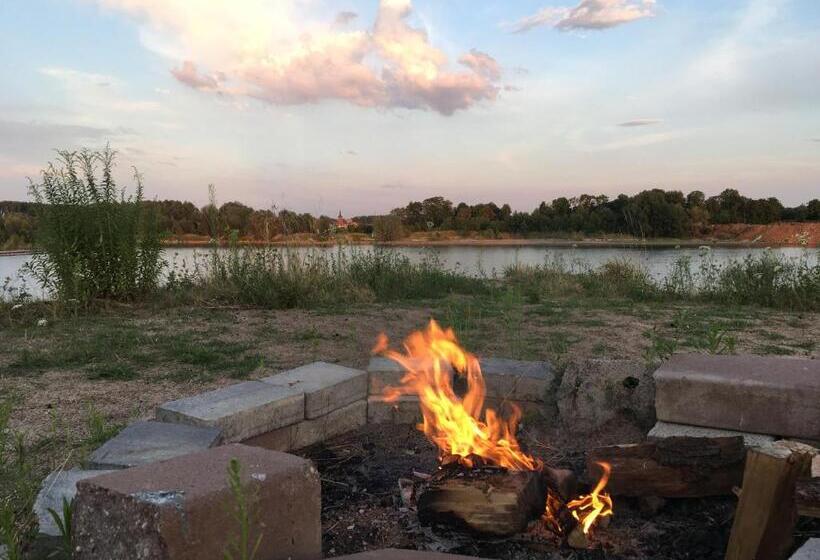 ユースホステル Landhaus Apartments