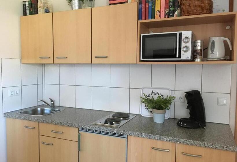 ユースホステル Landhaus Apartments