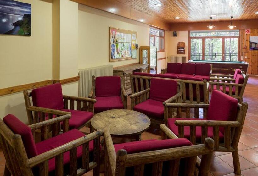 هاستل Planoles Xanascat