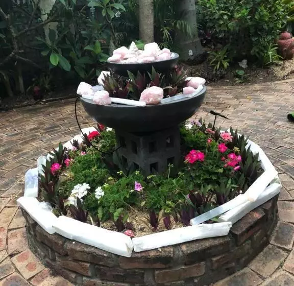 ベッドアンドブレックファースト Lakeside Bungalow