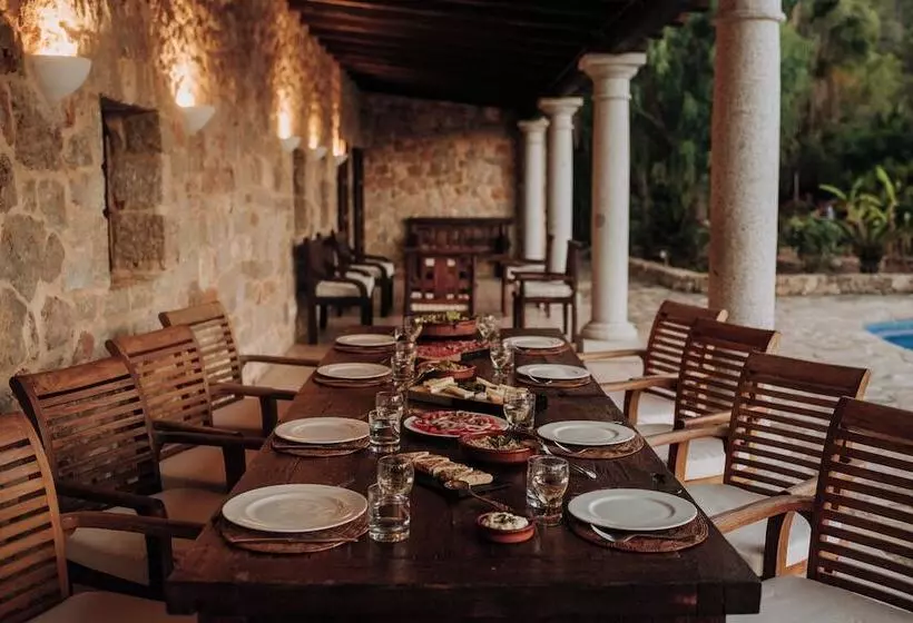 تختخواب و صبحانه Guesthouse Paissa D En Bernat