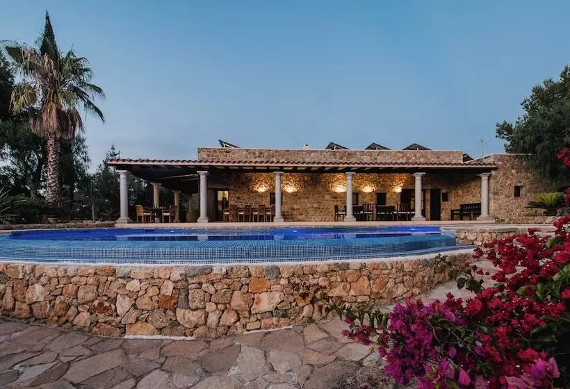 تختخواب و صبحانه Guesthouse Paissa D En Bernat