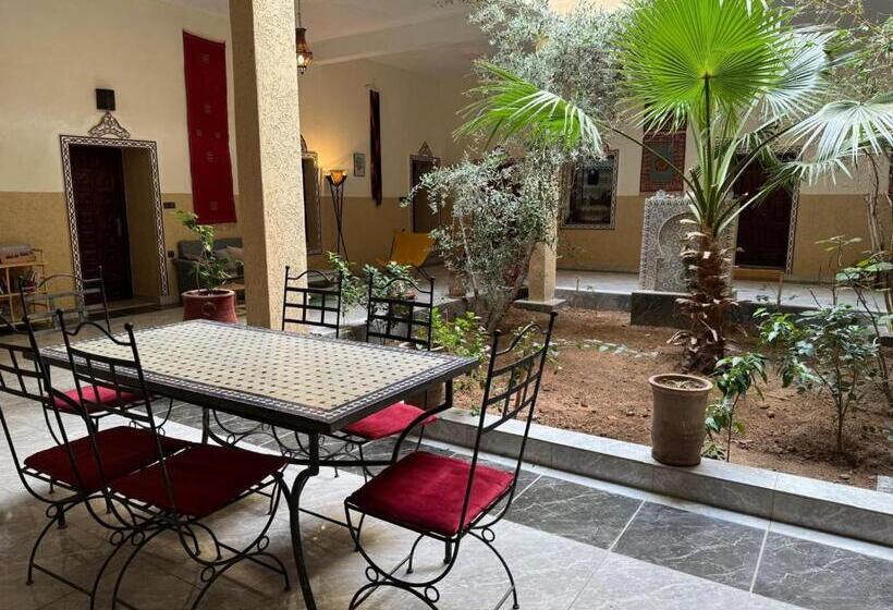 مبيت وإفطار Riad Tazoulte