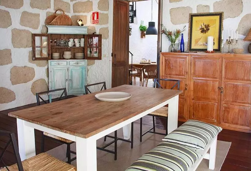 Aamiaismajoitus (B&B) Sansofi Guesthouse