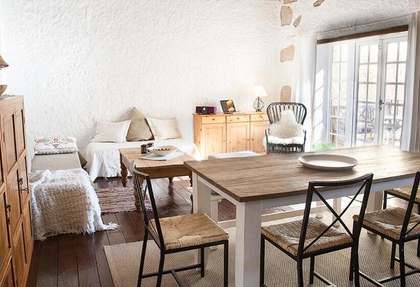 Bed and Breakfast Sansofi Guesthouse