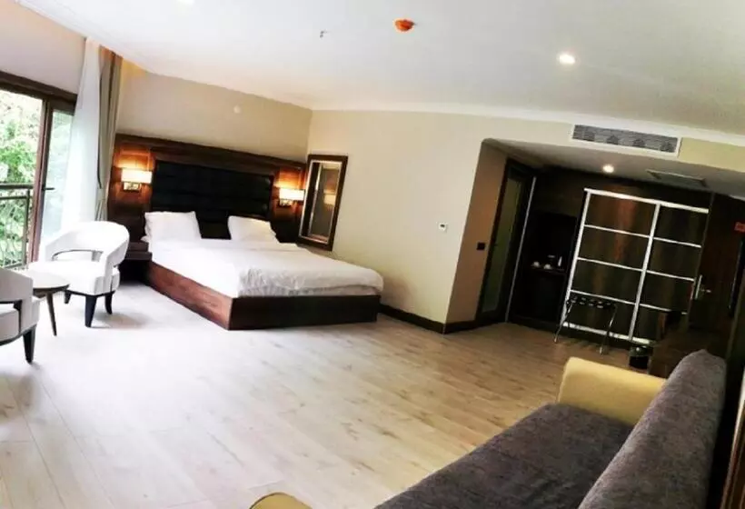 şelale Otel